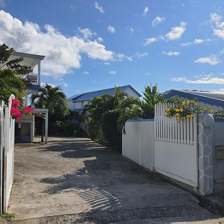 Vwe Moun Bay Apartment Deshaies Exterior photo