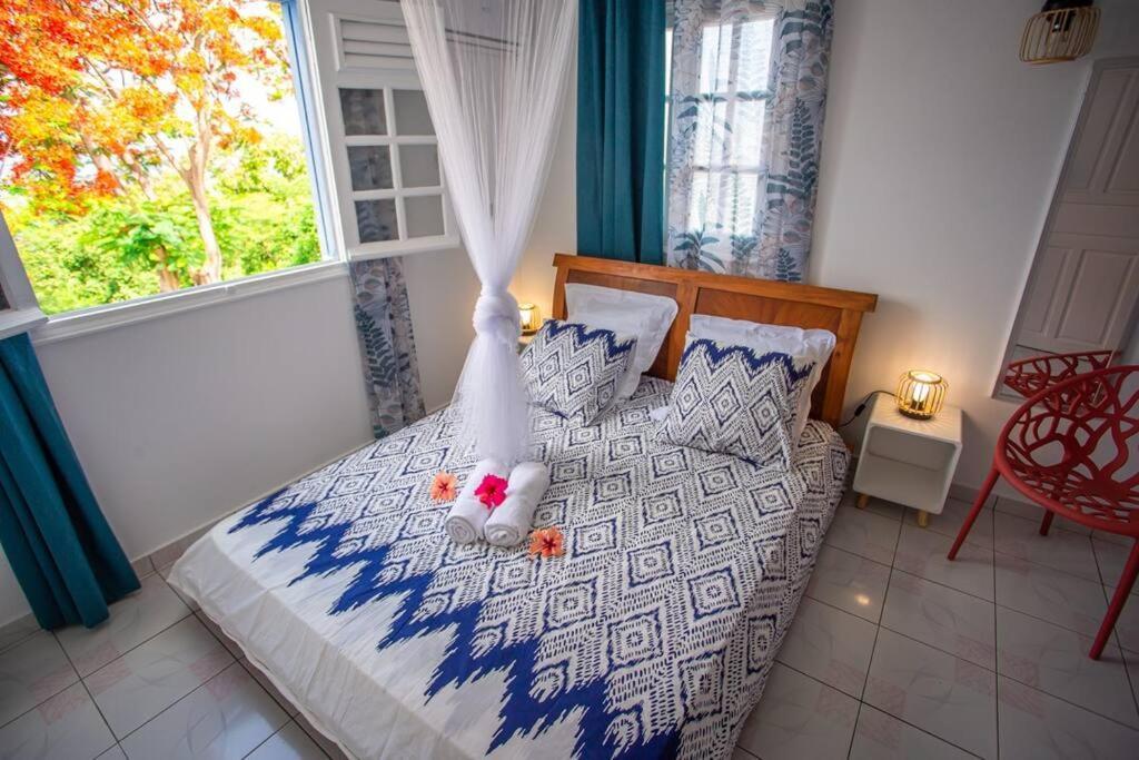 Vwe Moun Bay Apartment Deshaies Exterior photo